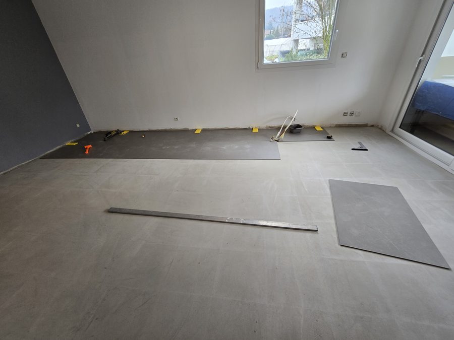 Pose dalle LVT séjour en progression
